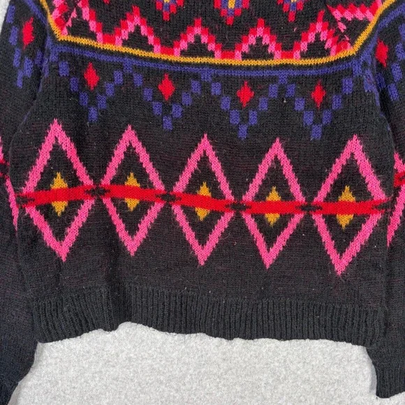 Arizona Fair Isle Sweater Small Pink Black Festive Nordic Quirky‎ Bright Artsy - Picture 3 of 11